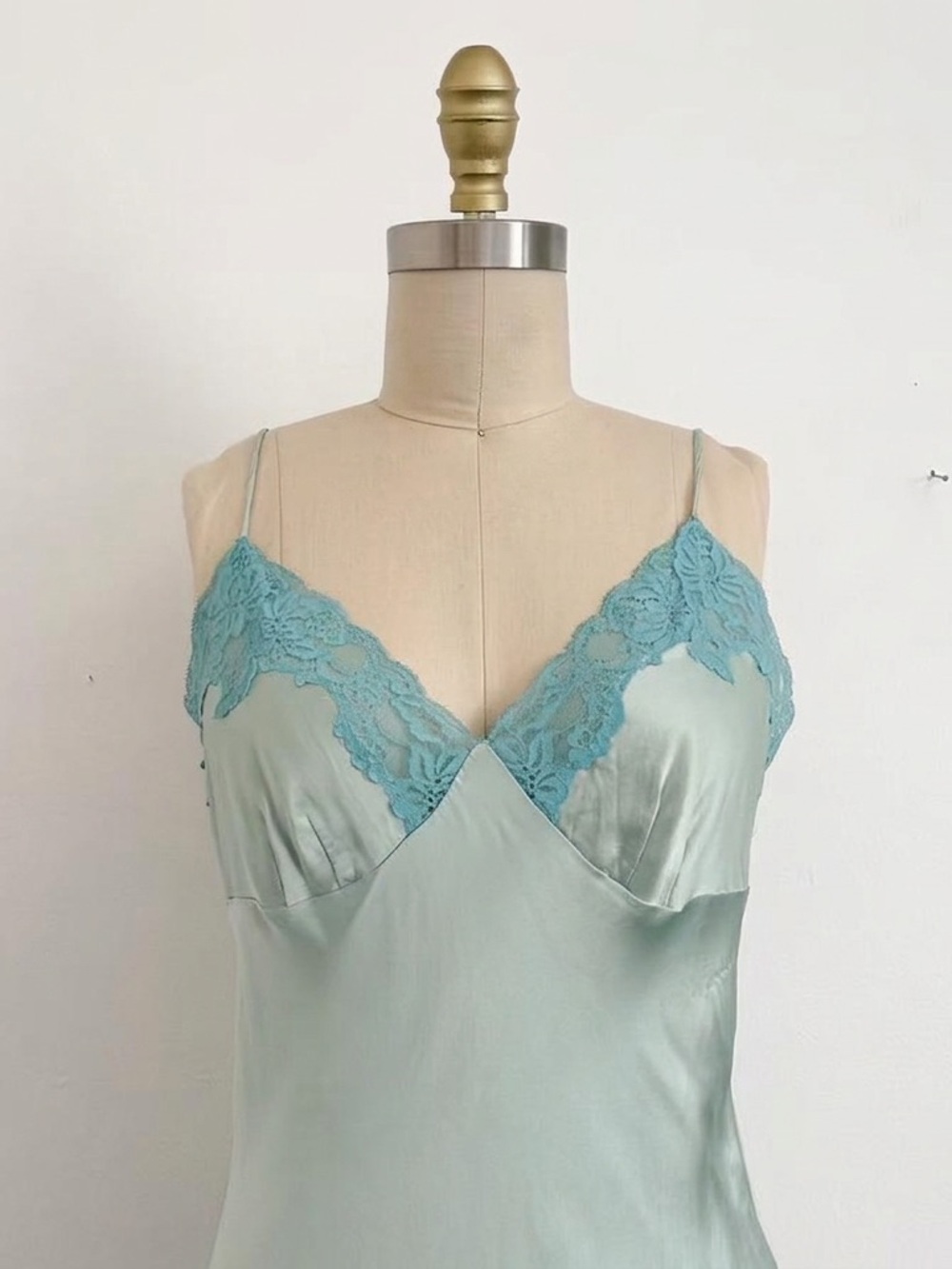 Vintage Victoria’s Secret Silk Lace Turquoise Slip Dress - Picture 4 of 5